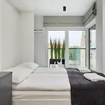 Unique Riverside Apartment Ksiecia Witolda By Noclegi Renters
